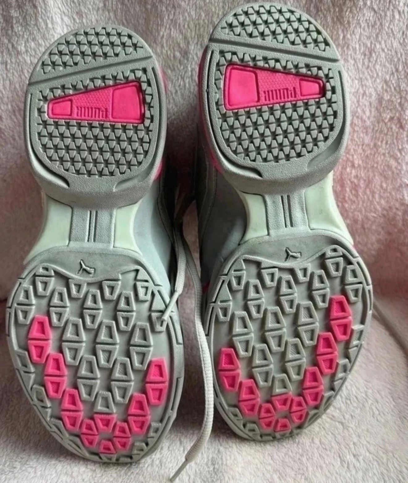 Puma Tazon 6 Size 6.5 Grey Pink Sneakers 7
