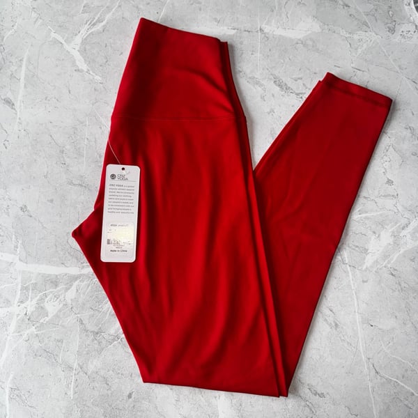 Crz Yoga - full length 28” in legging | Size M | Deep Red