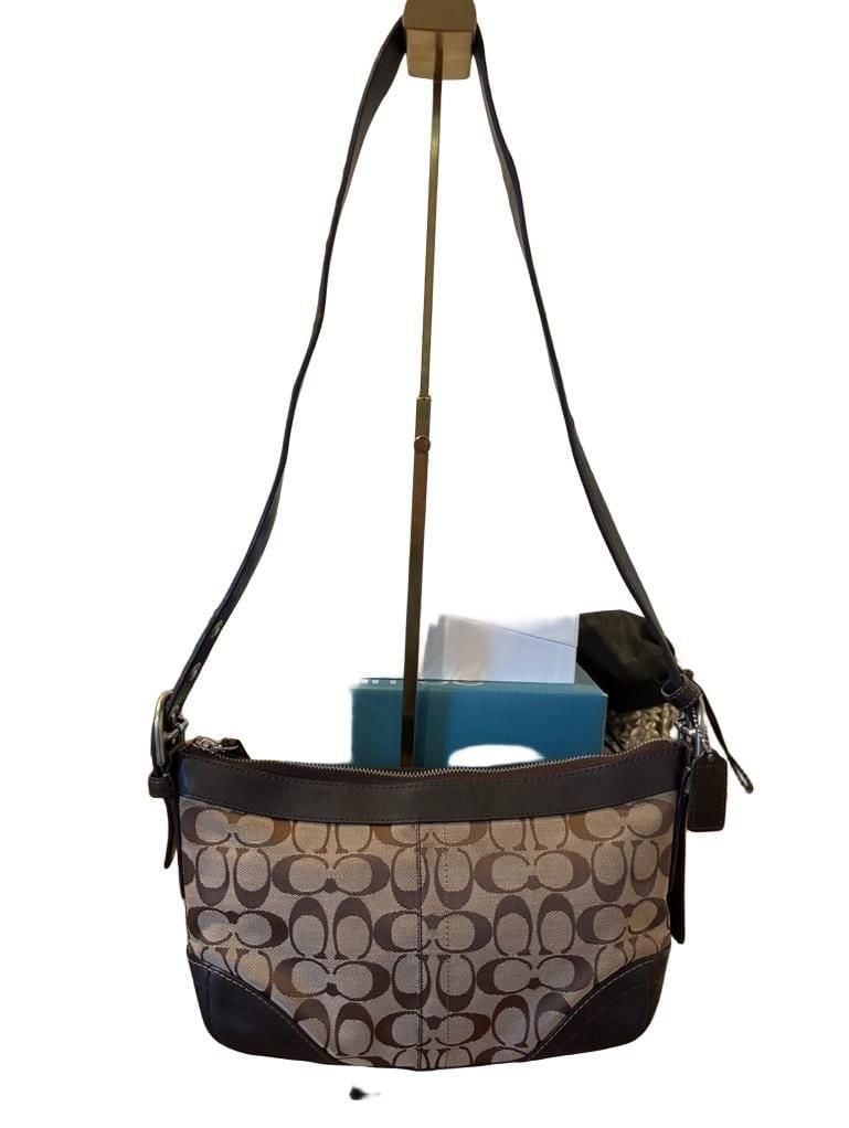 Coach Signature Jacquard Shoulder Bag – Brown Leather Trim 3