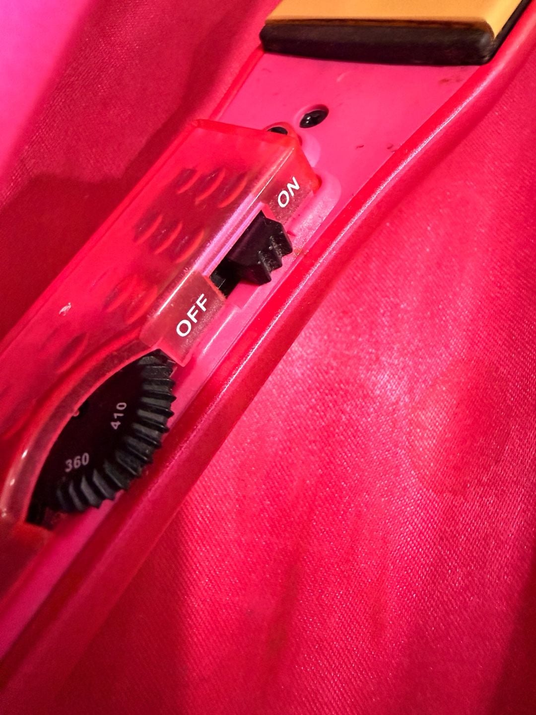 CHI Ceramic Flat Iron Pink Hair Straightener With Pouch 3