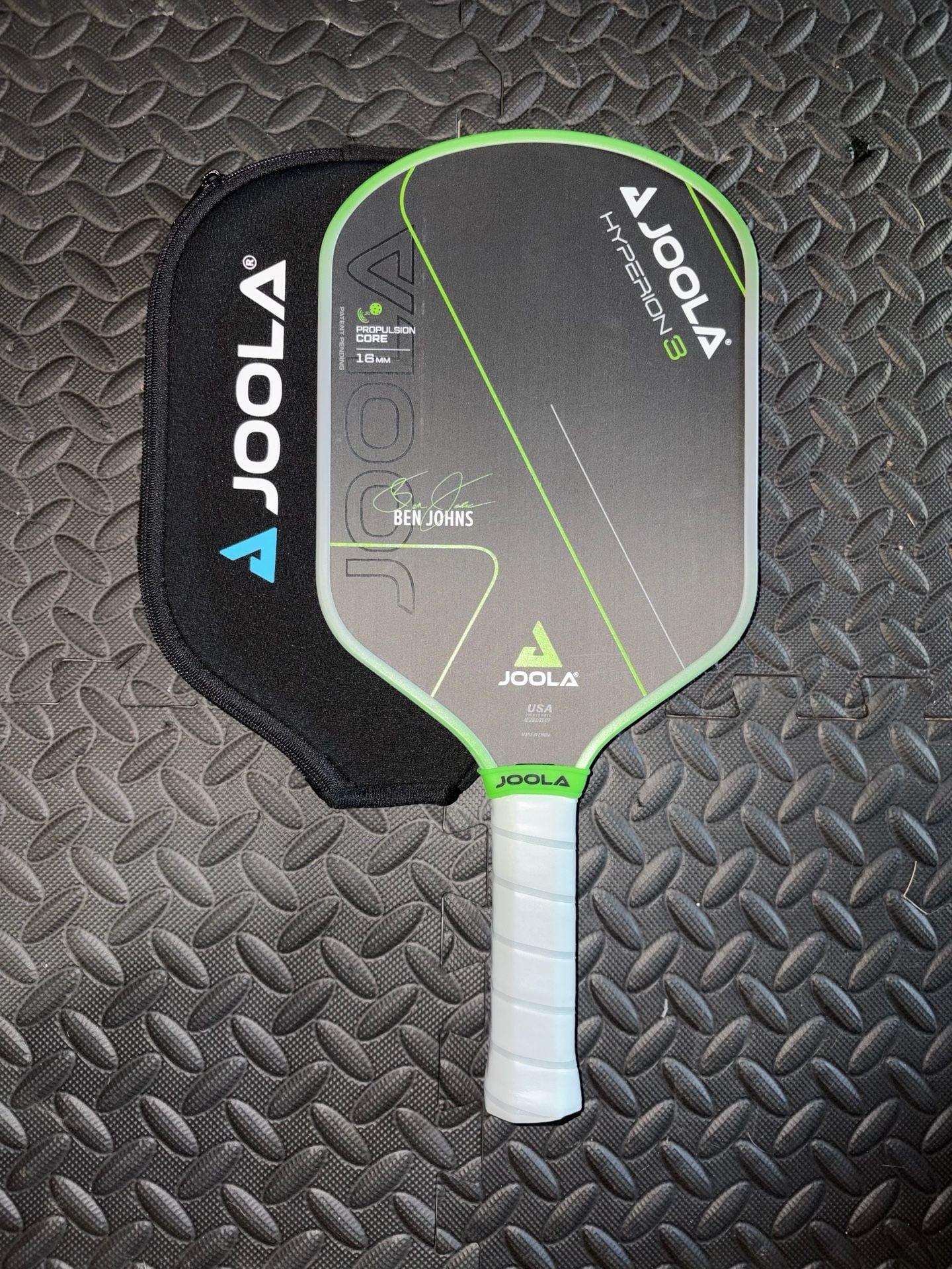Joola Ben Johns Hyperion 3 16mm Pickleball Paddle Black Green 1