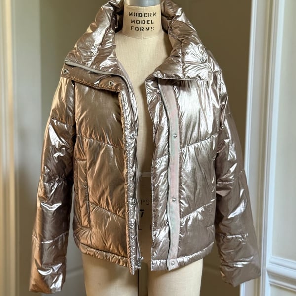 Abercrombie & Fitch The A&F Mini Puffer Size M Gold Metallic Jacket