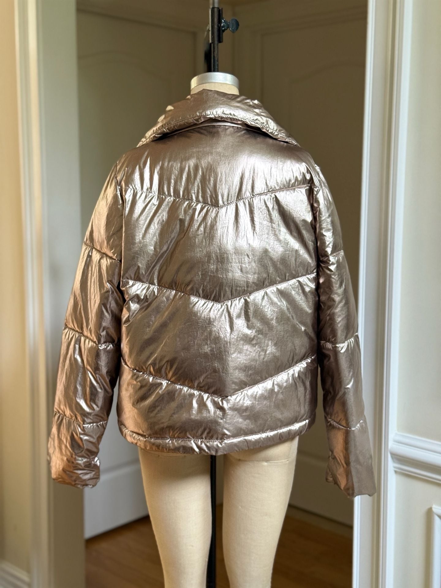 Abercrombie & Fitch The A&F Mini Puffer Size M Gold Metallic Jacket 5