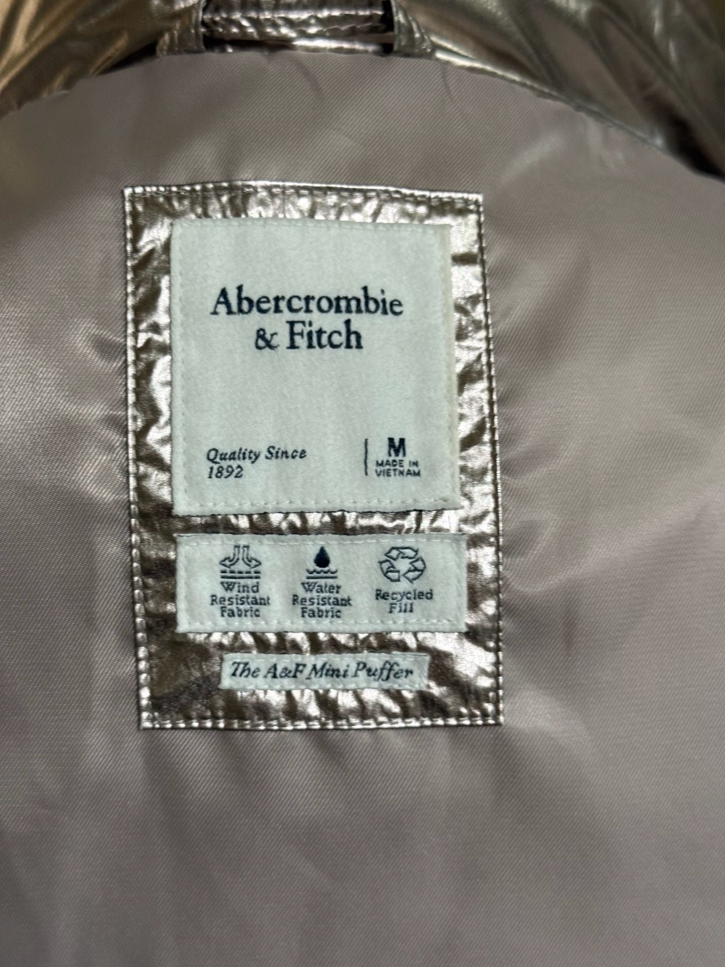 Abercrombie & Fitch The A&F Mini Puffer Size M Gold Metallic Jacket 6