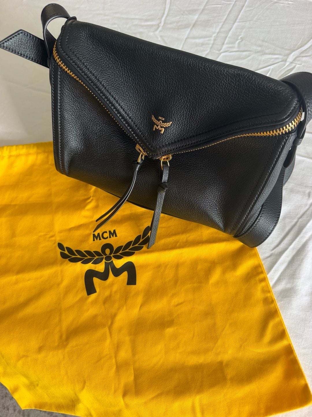 MCM Diamant 3D Small Goatskin Leather Shoulder Bag Black – MSRP $1,480 2