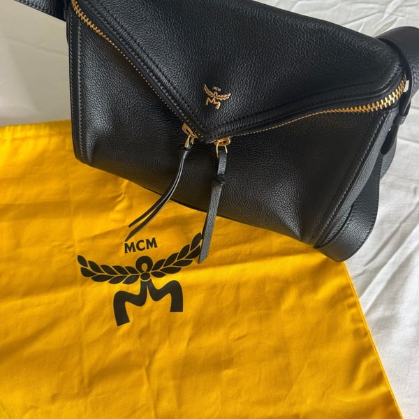 MCM Diamant 3D Small Goatskin Leather Shoulder Bag Black – MSRP $1,480