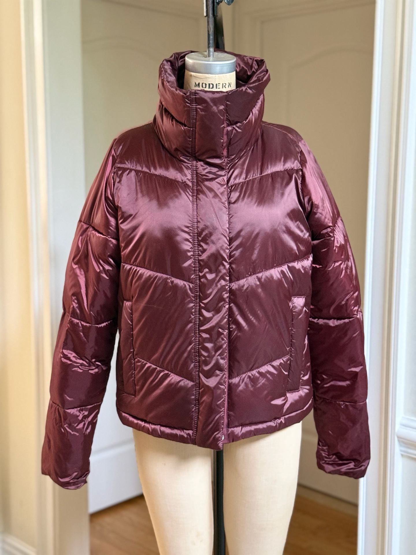 Abercrombie & Fitch The A&F Mini Puffer Size M Burgundy Wine Winter Jacket 3