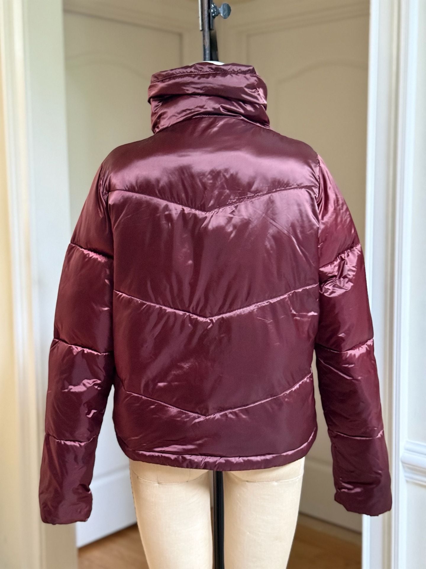 Abercrombie & Fitch The A&F Mini Puffer Size M Burgundy Wine Winter Jacket 5