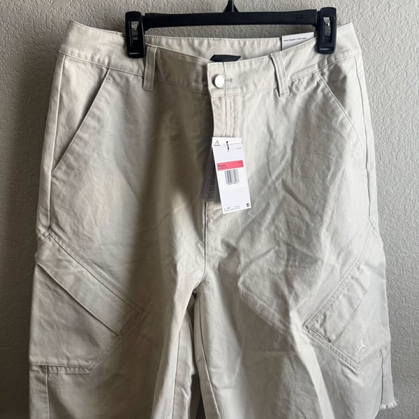 Buy Jordan Flight Chicago Women's Big Shorts - Sail @ Nike Saudi