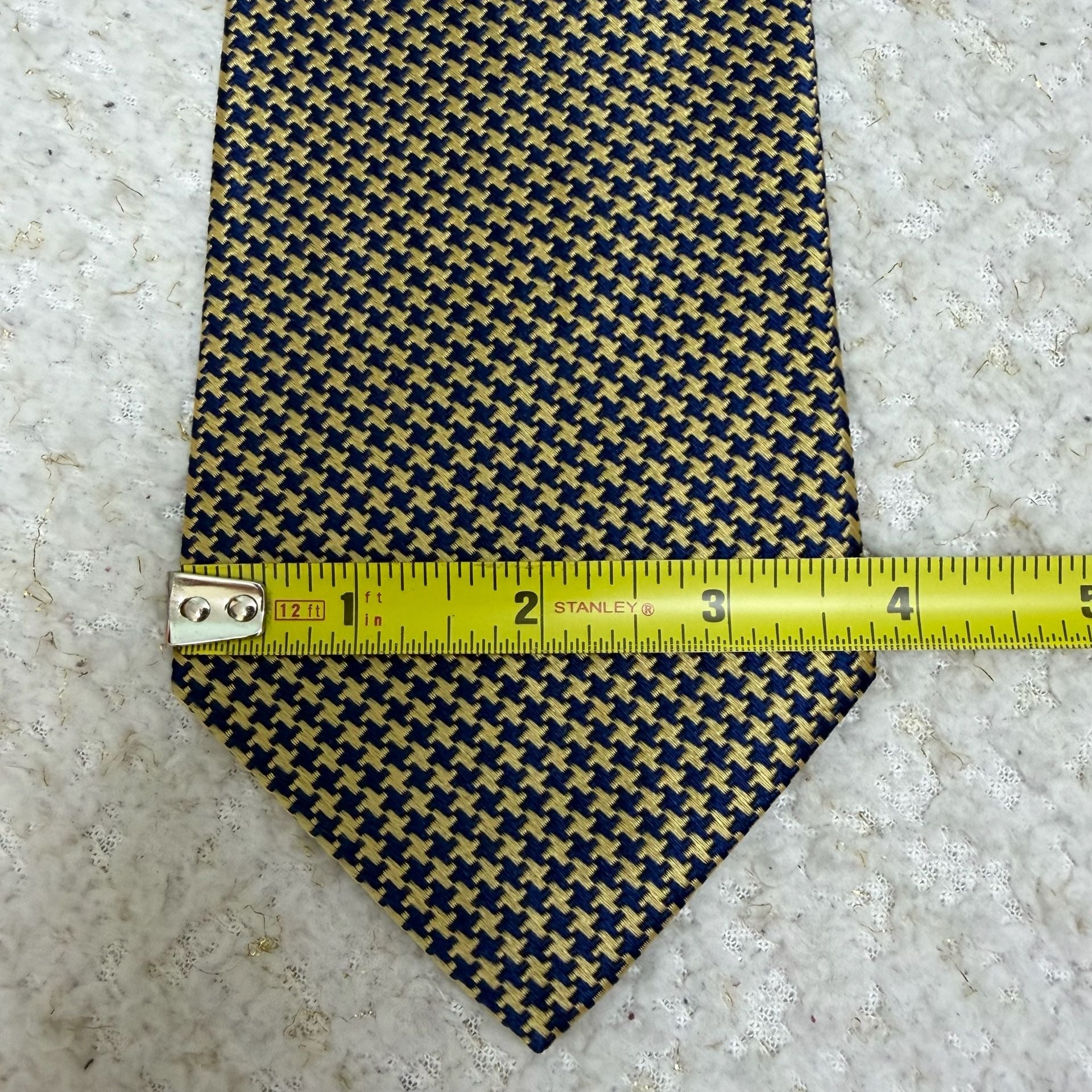 Brooks Brothers Silk Houndstooth Necktie Blue Gold 4