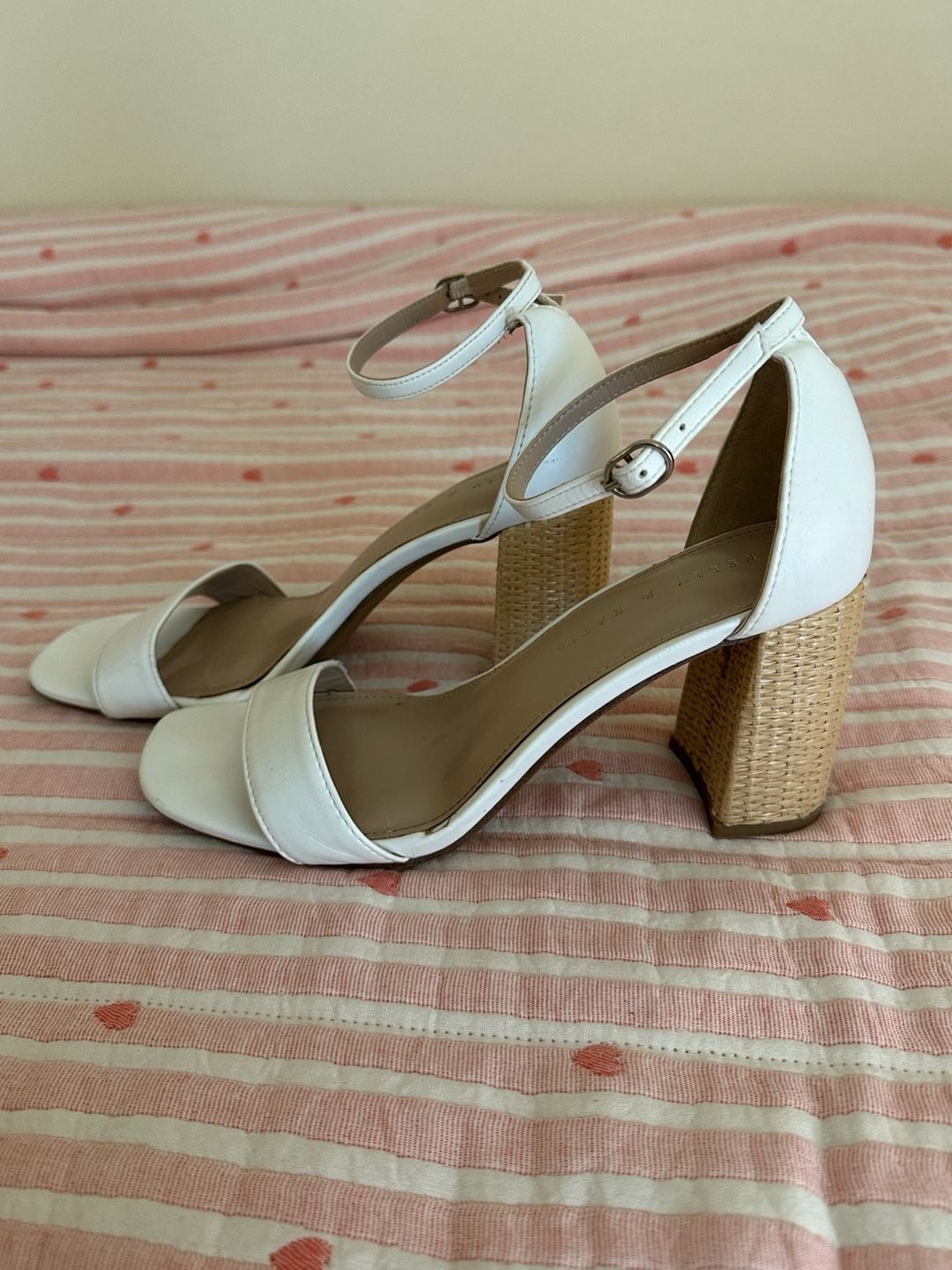 Kelly & Katie Caital Sandal Size 8.5M/38.5 White Ankle Strap Block Heel 4