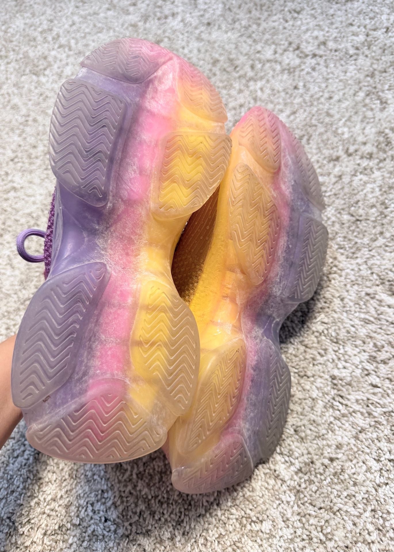 Steve Madden JMISS Size 5M Sunset Ombre Rhinestone Sneakers 8