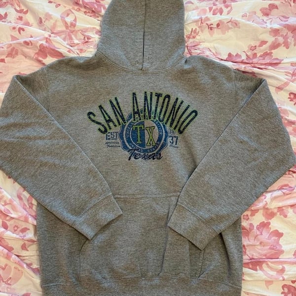 Gildan San Antonio Texas Hoodie Size Medium Gray Heavy Blend