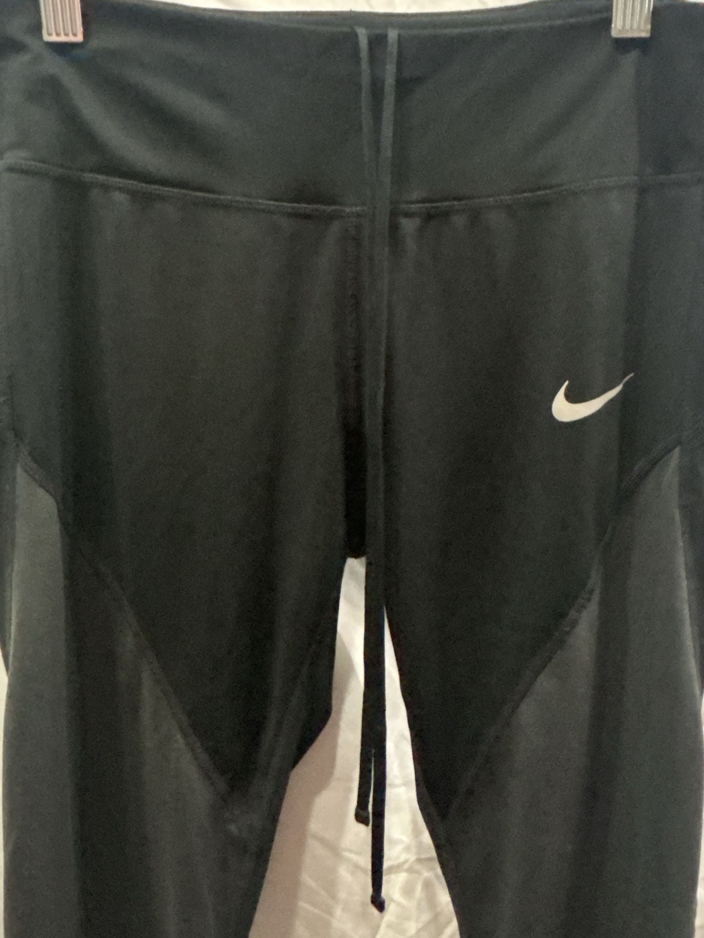 Women’s Nike Dri-FIT Cropped Leggings Black Gray Print Size L 3