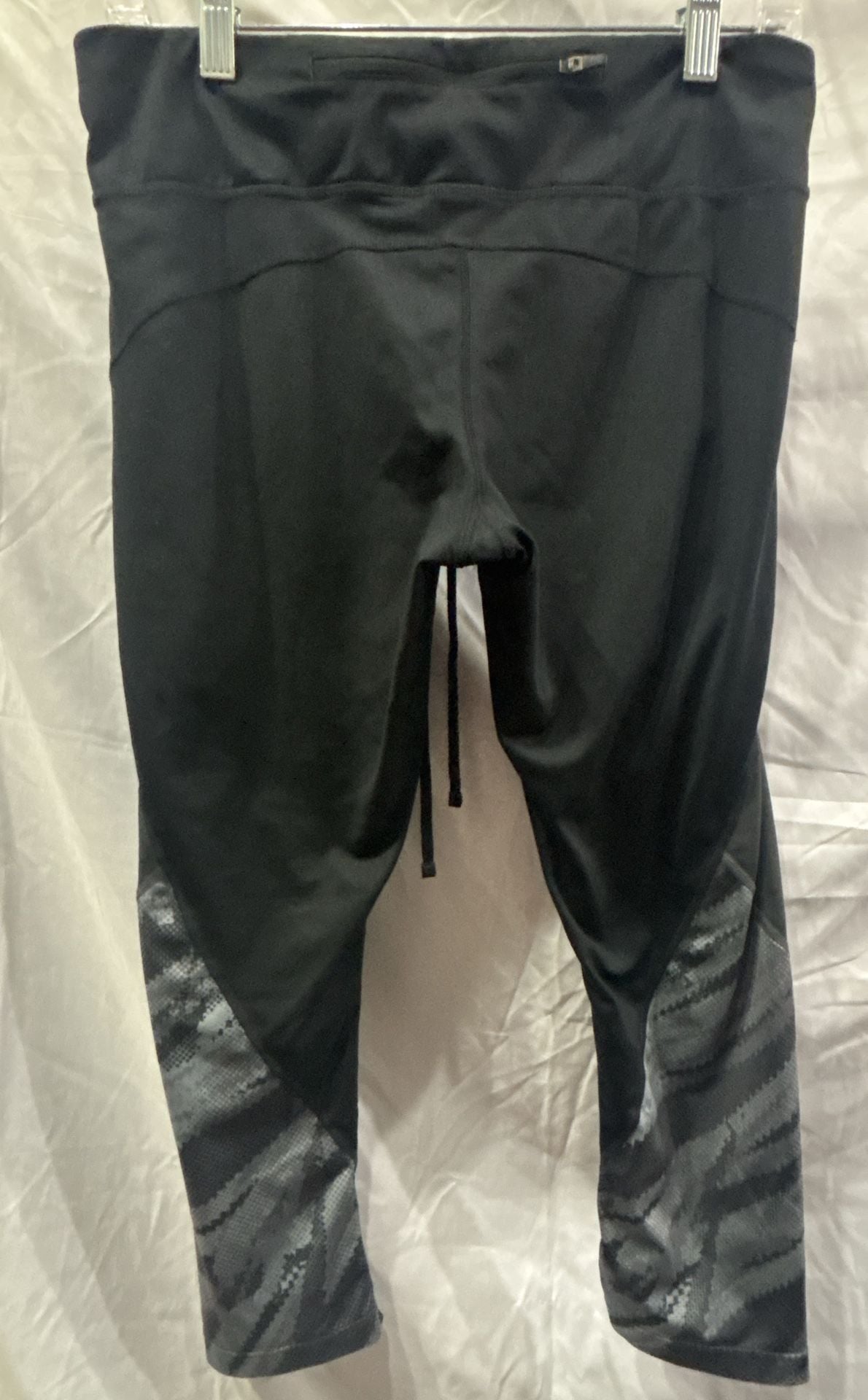 Women’s Nike Dri-FIT Cropped Leggings Black Gray Print Size L 5