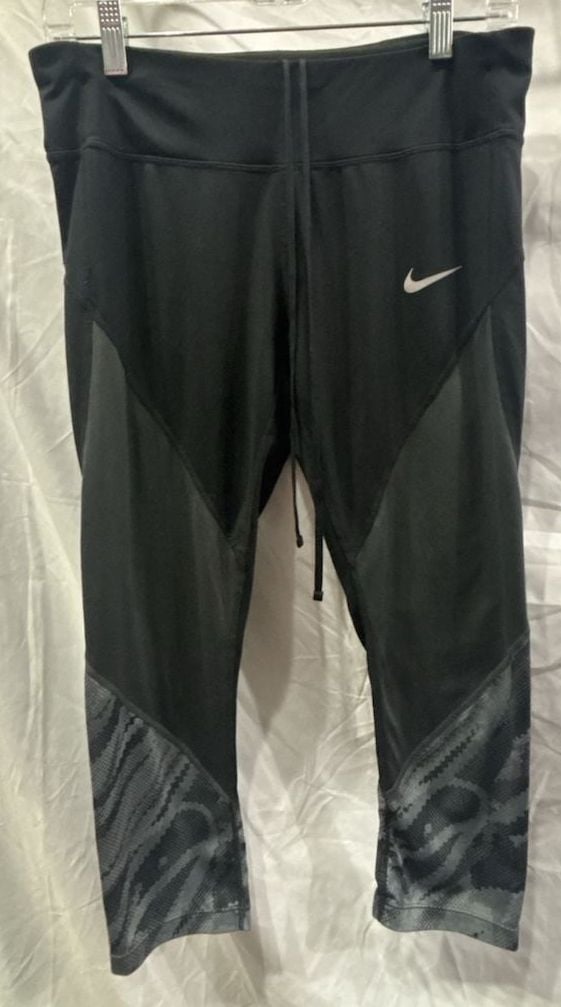 Women’s Nike Dri-FIT Cropped Leggings Black Gray Print Size L 2