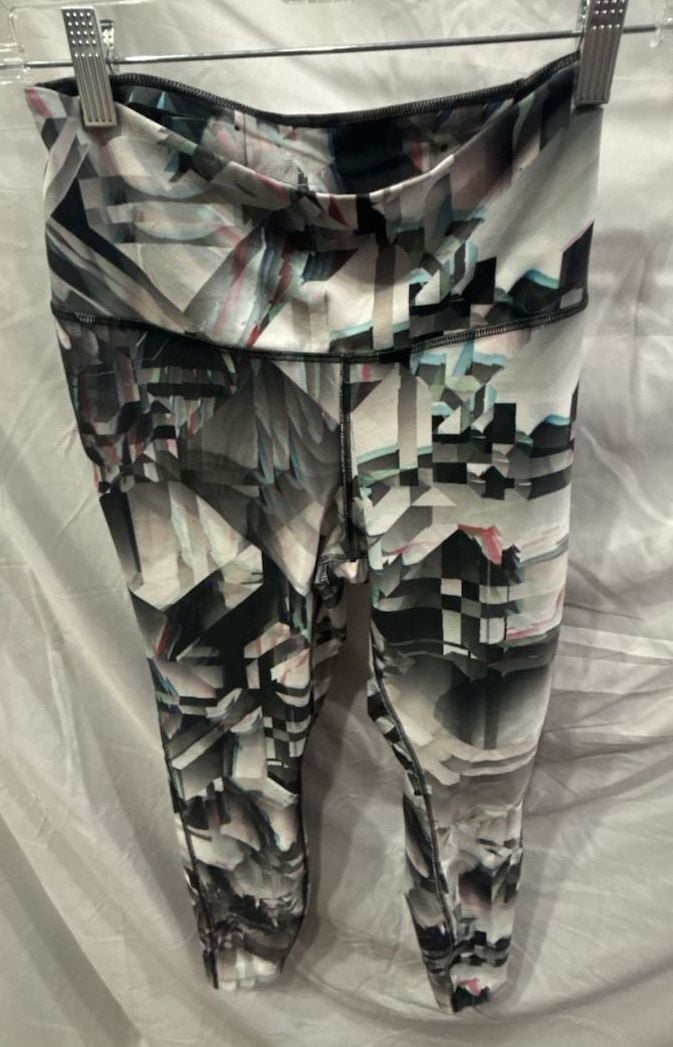 Women’s Nike Dri-FIT Power Legend Geometric Leggings Size M 2