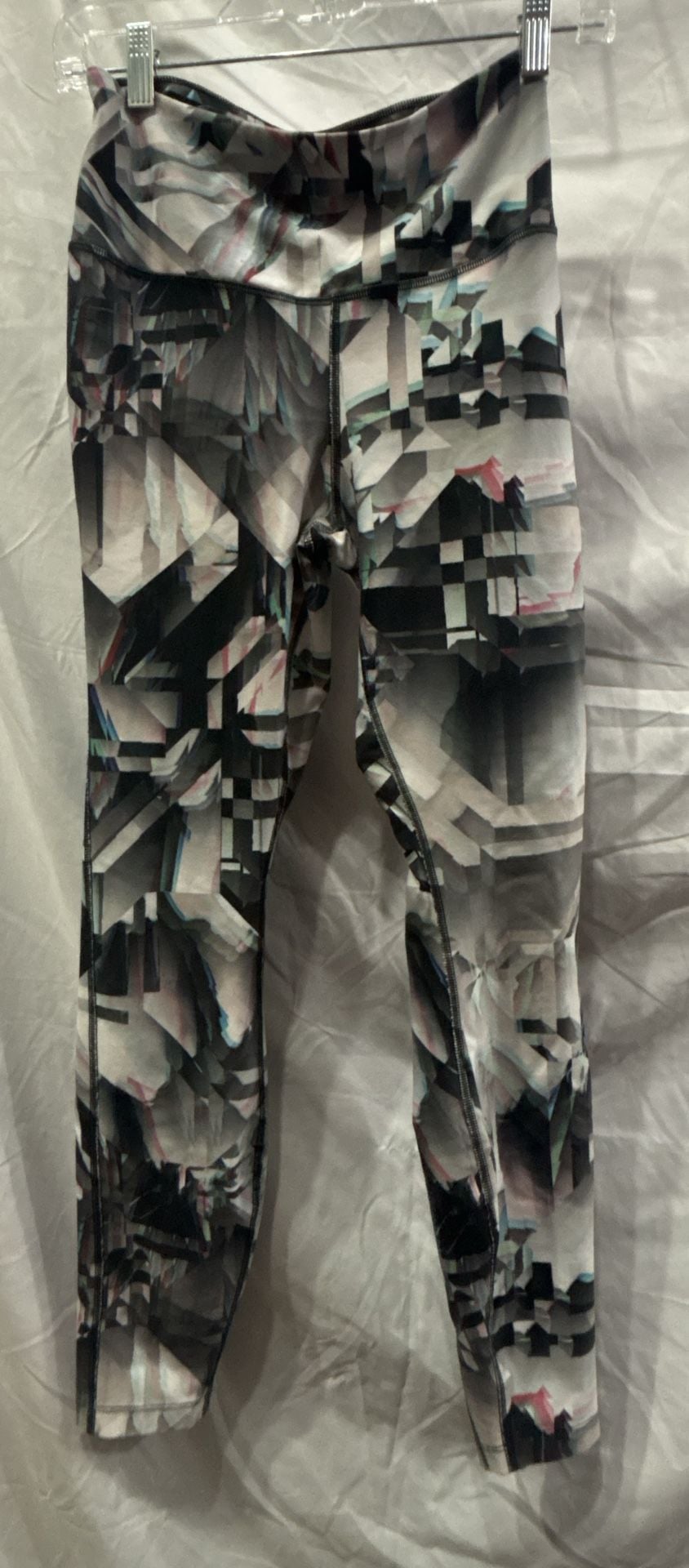 Women’s Nike Dri-FIT Power Legend Geometric Leggings Size M 3
