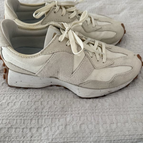 New Balance 327 Turtledove Angora Sneakers