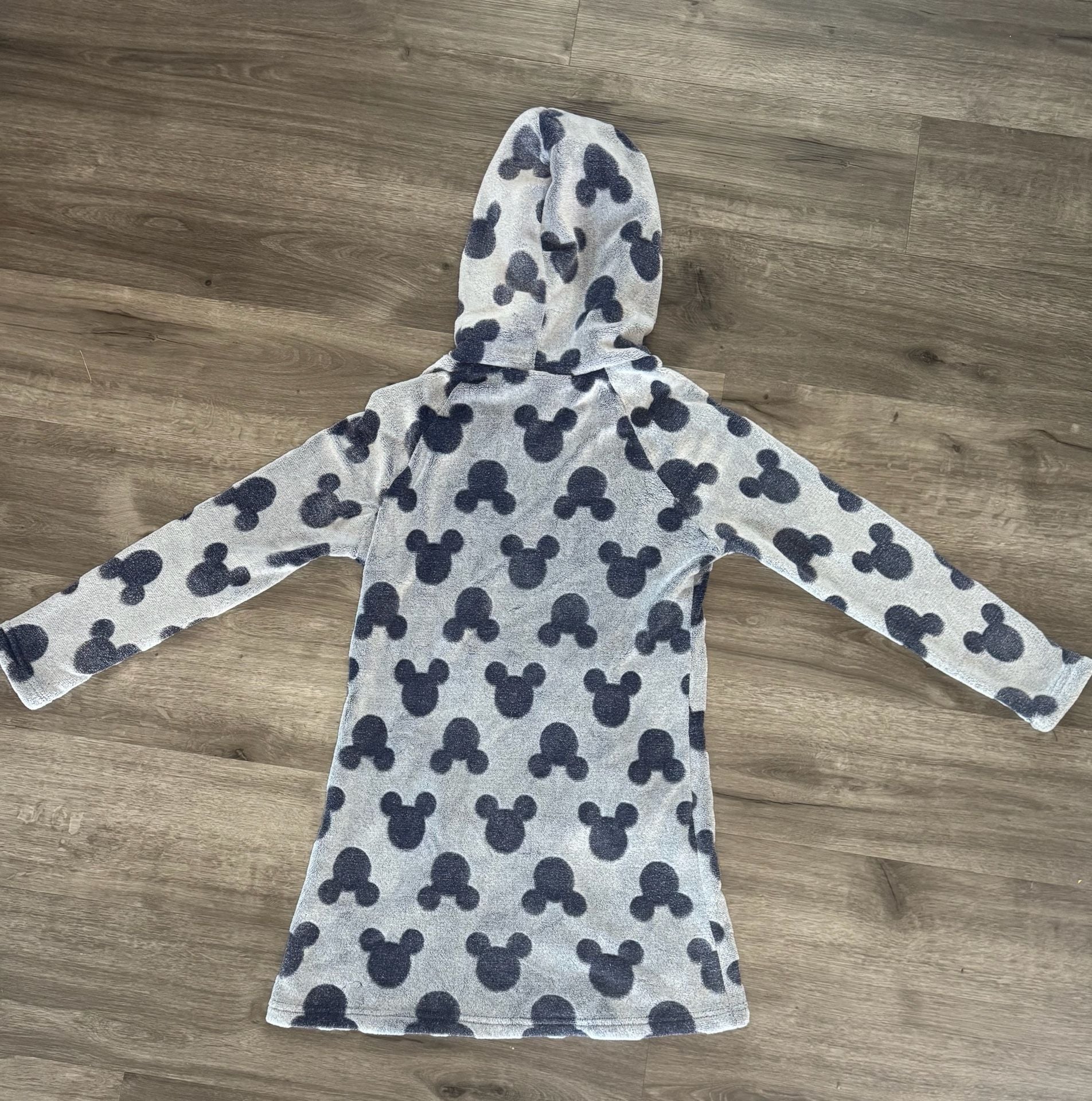 Disney Mickey Mouse Lounger Hoodie Size Small Grey Navy Blue Faux Fur 4