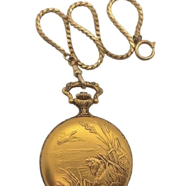 Majestime Pocket Watch 17 Jewels Swiss Made Gold Tone Hunting Scene