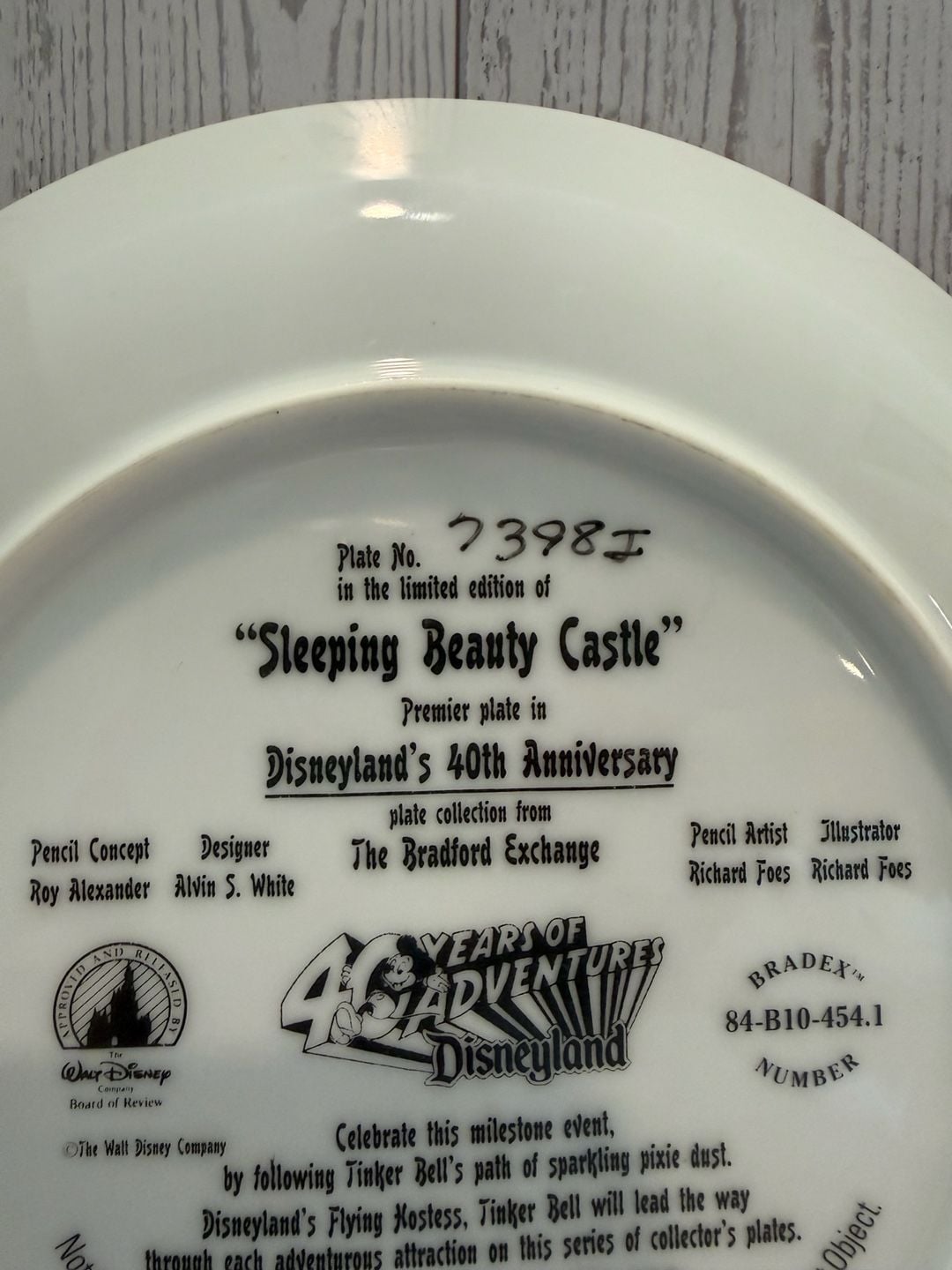 Bradford Exchange Disneyland 40th Anniversary Sleeping Beauty Castle Plate 4