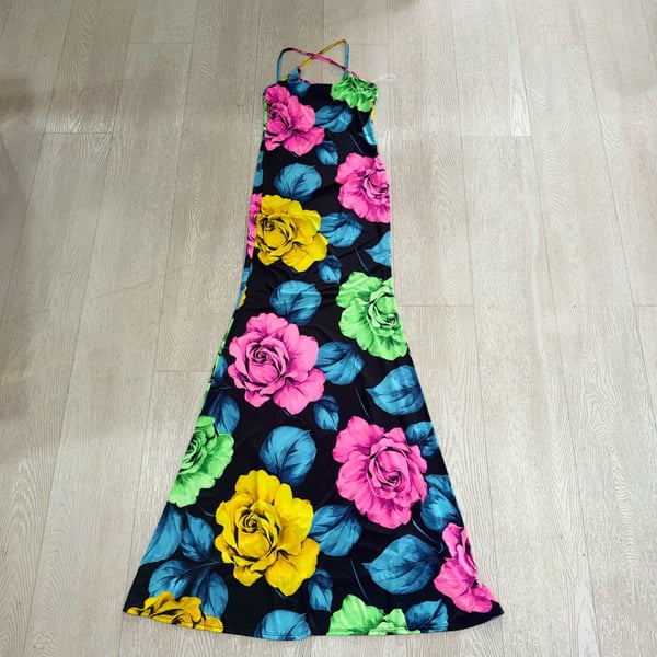 MAGIA U.S.A. Floral Maxi Dress Size M Black Rose Print Cross Back