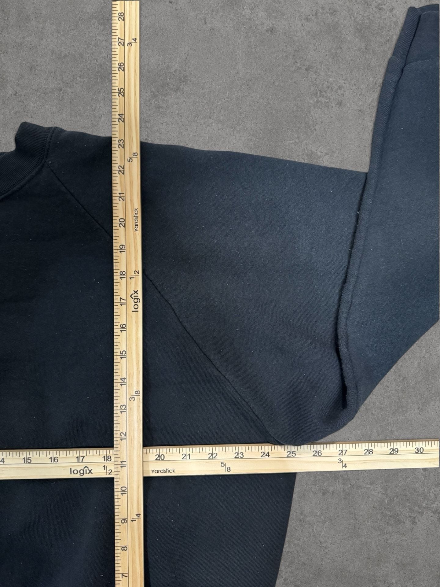 Black Blank Fruit Of The Loom Sweatshirt 4