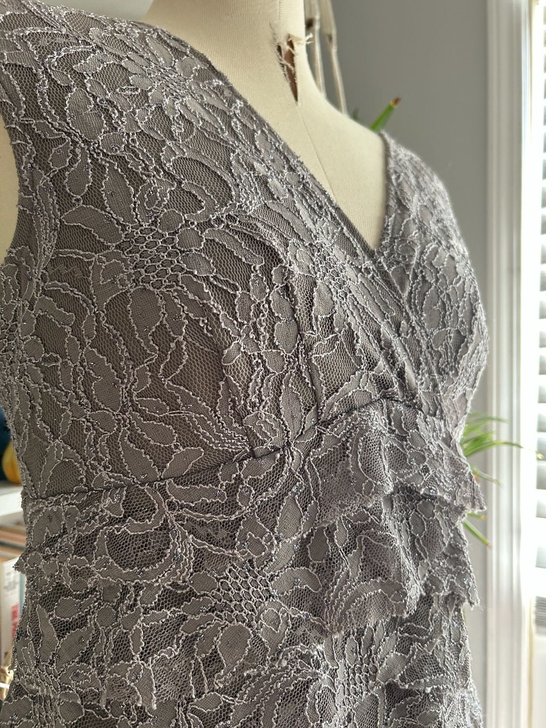 Jessica Howard Lace Dress Size 12 Gray Metallic Tiered Maxi Evening Gown 3