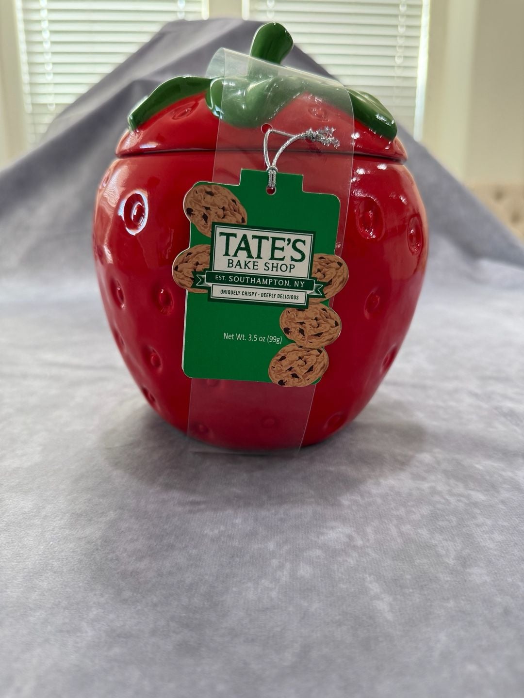 Tate's Bake Shop Creative Crate Ceramic Strawberry Cookie Jar Red 1
