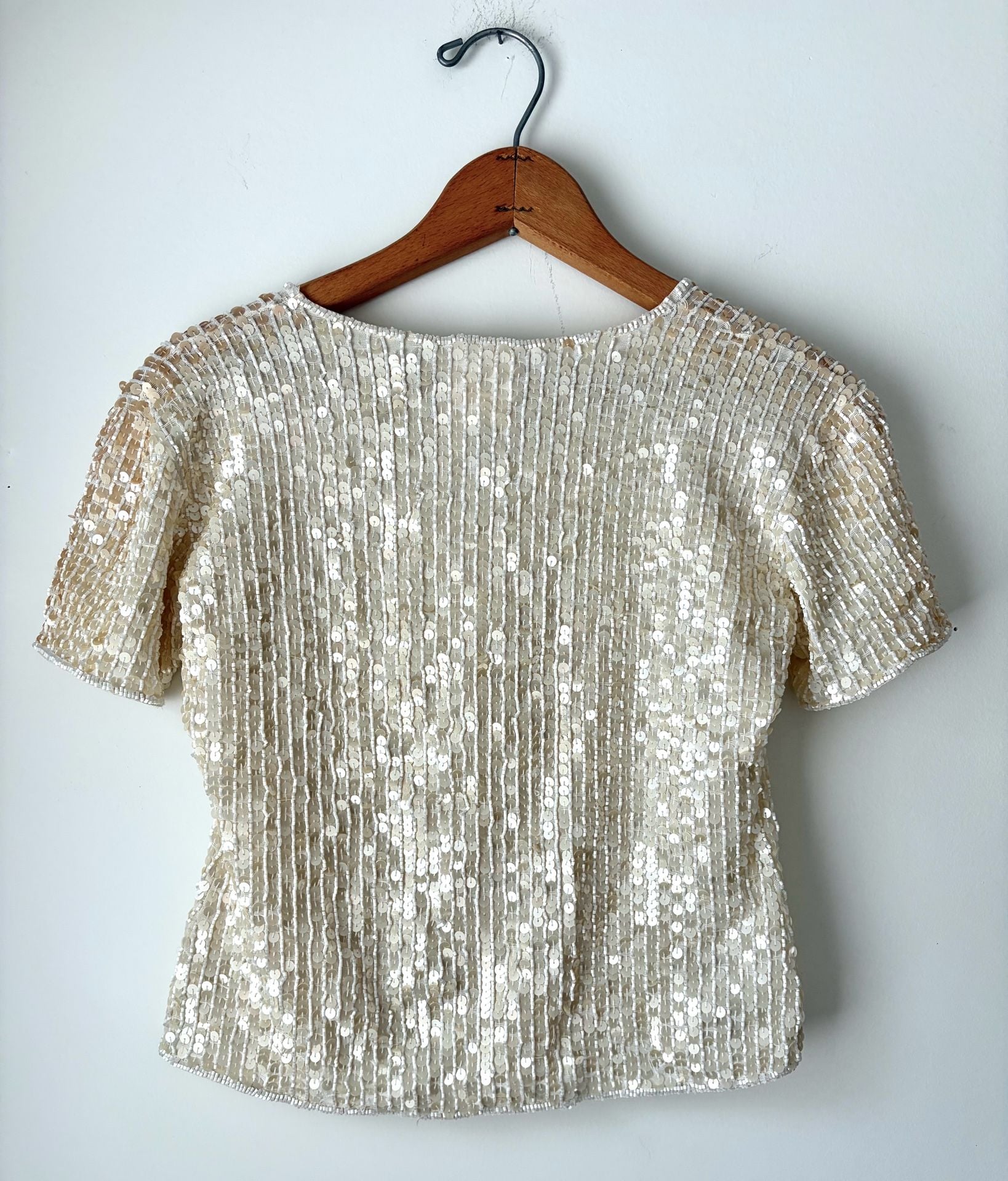 Vintage 1990s Mondi Sequin Beaded Short Sleeve Cropped Top Size SM Gold Zip Neck 4