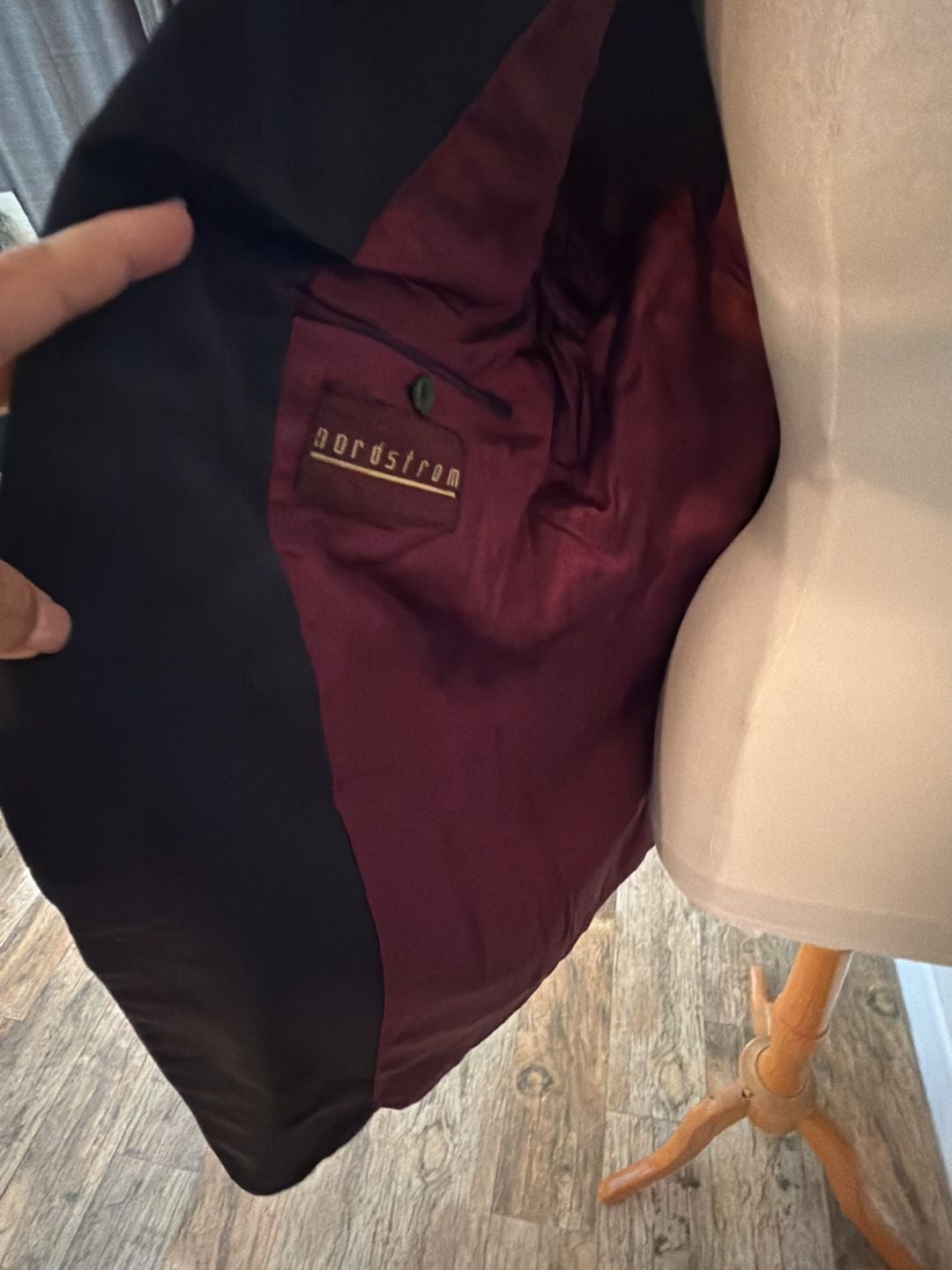 Nordstrom Plaid Tuxedo Dinner Jacket Burgundy Black Satin Shawl Collar 9