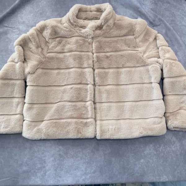 Marc New York Faux Fur Coat Size XL Beige Cropped Jacket