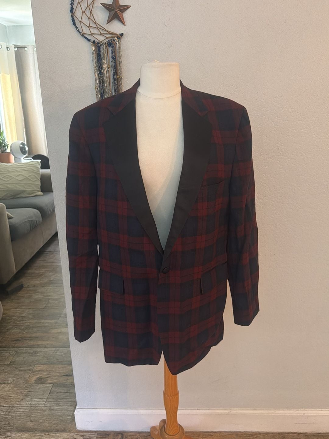 Nordstrom Plaid Tuxedo Dinner Jacket Burgundy Black Satin Shawl Collar 12