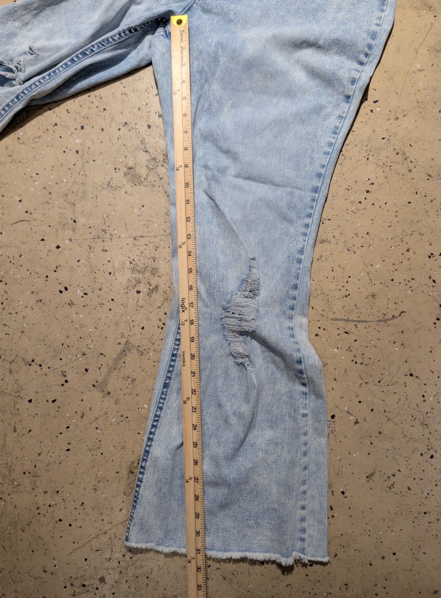 Tinseltown Jeans Size 20W Acid Wash Distressed Raw Hem 6