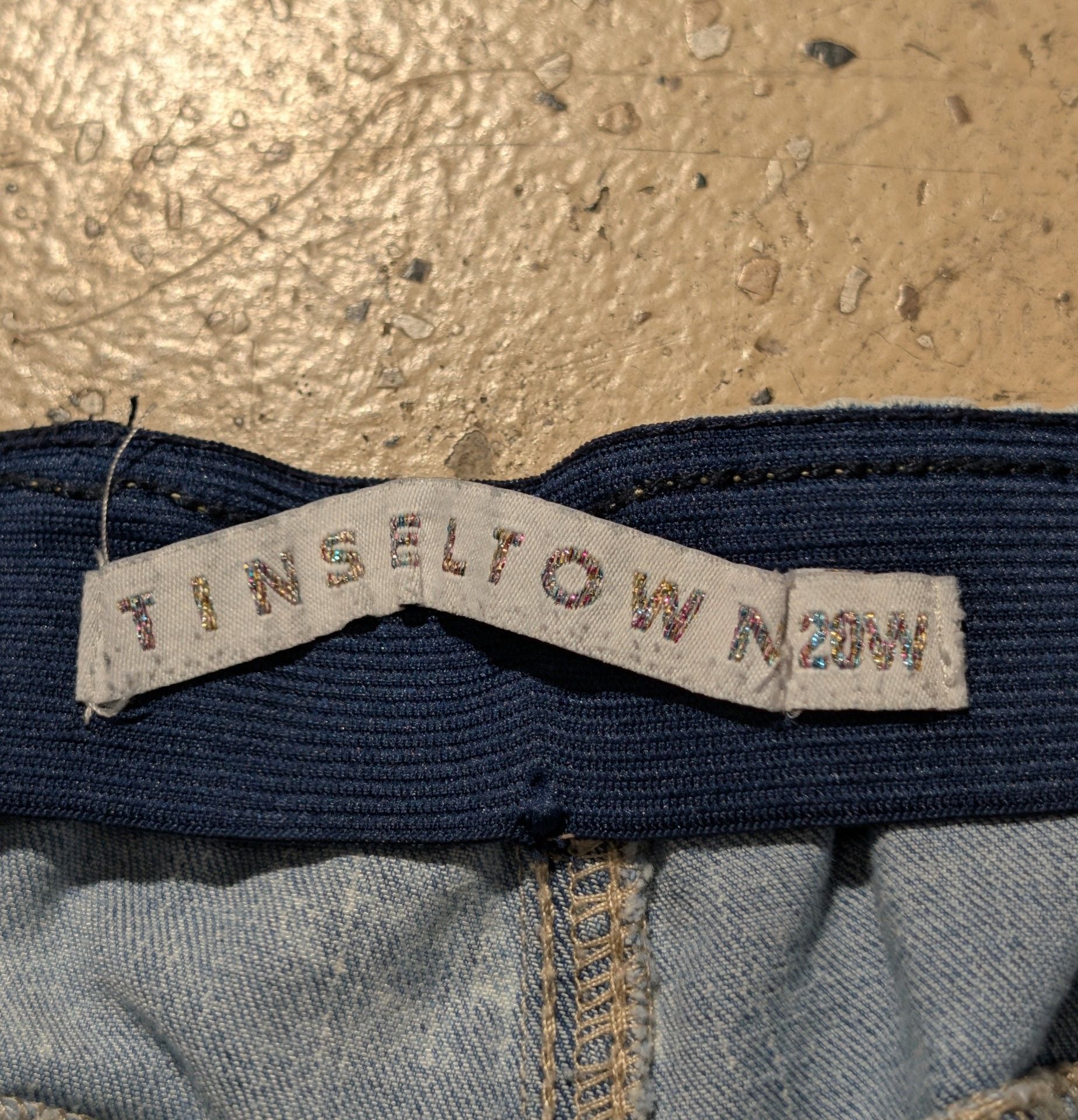 Tinseltown Jeans Size 20W Acid Wash Distressed Raw Hem 4