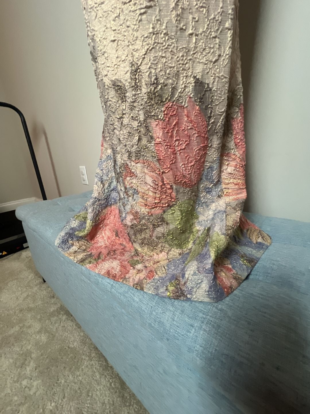 Adrianna Papell Column Gown Size 2 Floral Matelasse 5