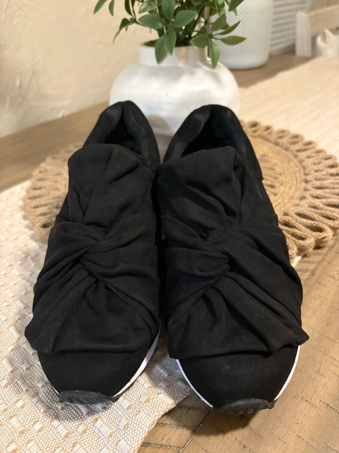 MIA Slip On Sneakers Black Velvet Knot Size 7 7
