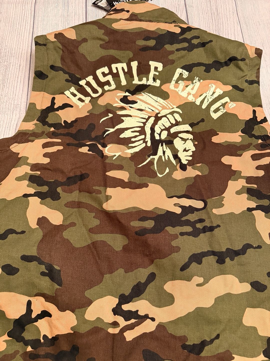 NWT Hustle Gang Numb Vest Size M Camo 8