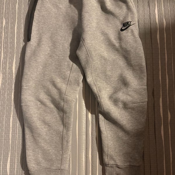 Kids Nike Tech Fleece Sweatpants Gray