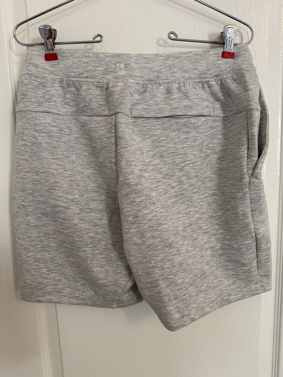 Lululemon Smooth Spacer Short 7 Size S Heathered Light Grey 3