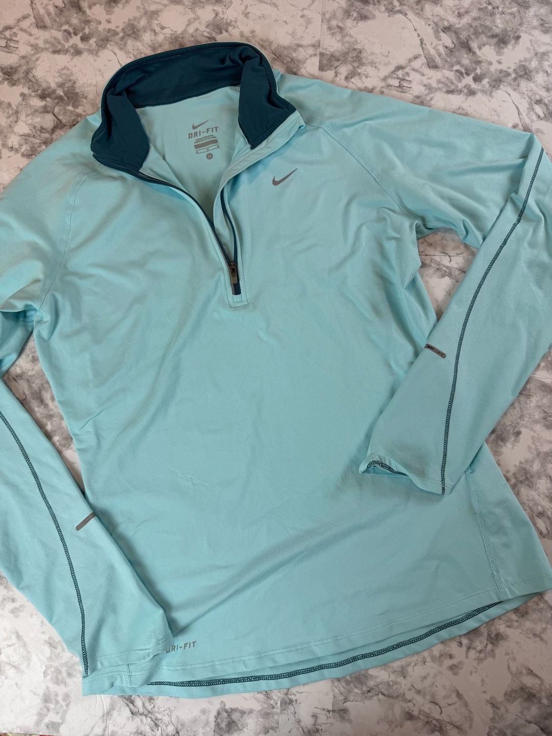 Nike Element 1/2 Zip Running Pullover Size M Light Blue 2
