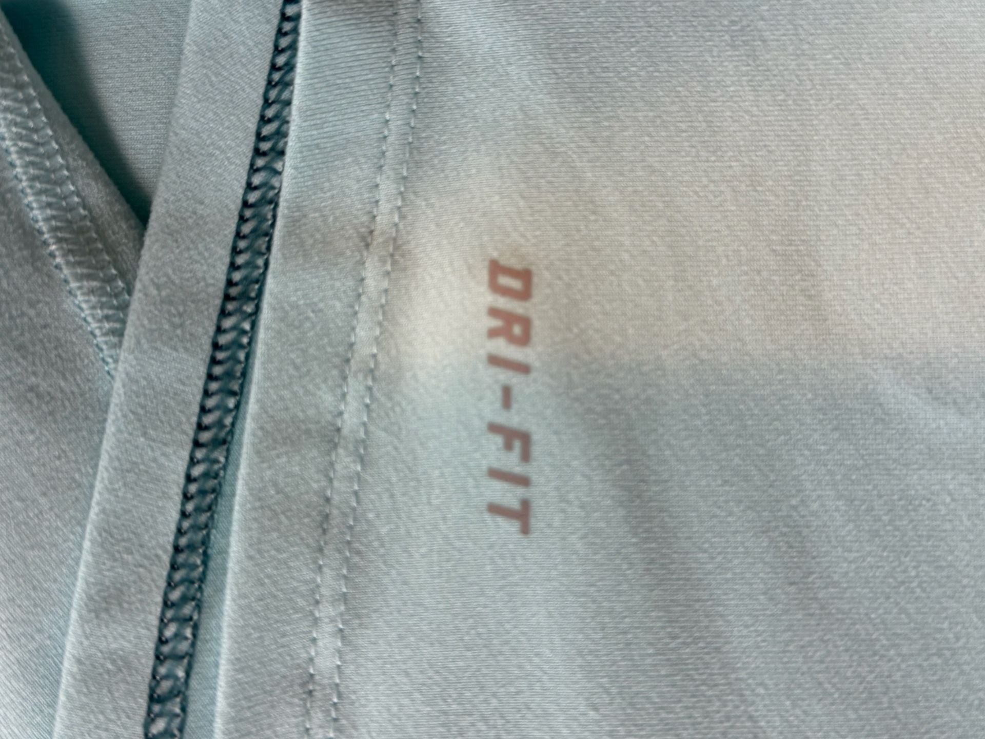 Nike Element 1/2 Zip Running Pullover Size M Light Blue 8