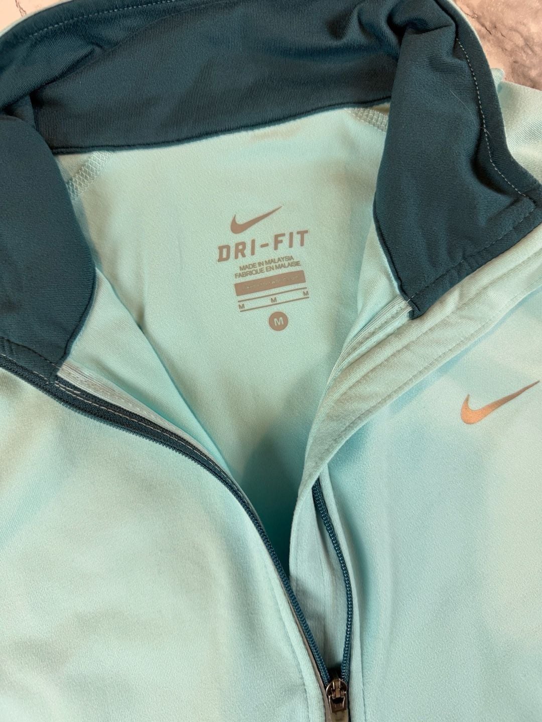 Nike Element 1/2 Zip Running Pullover Size M Light Blue 3