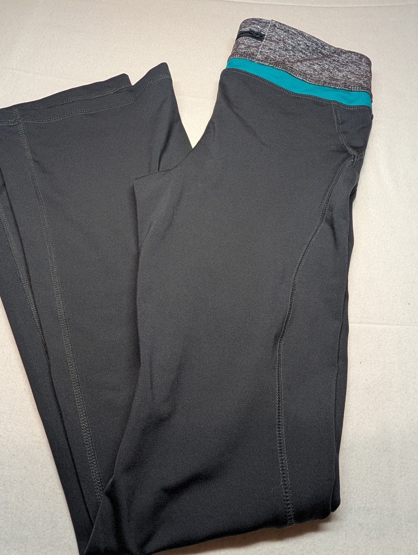 Old Navy Active Yoga Pants Size M Black 2