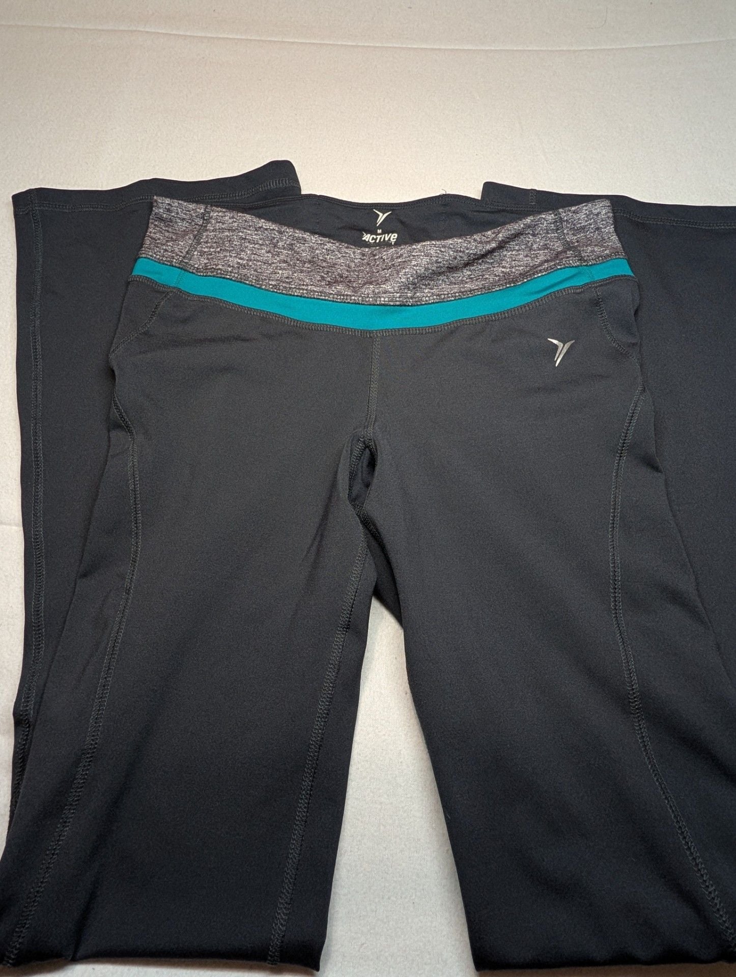 Old Navy Active Yoga Pants Size M Black 3