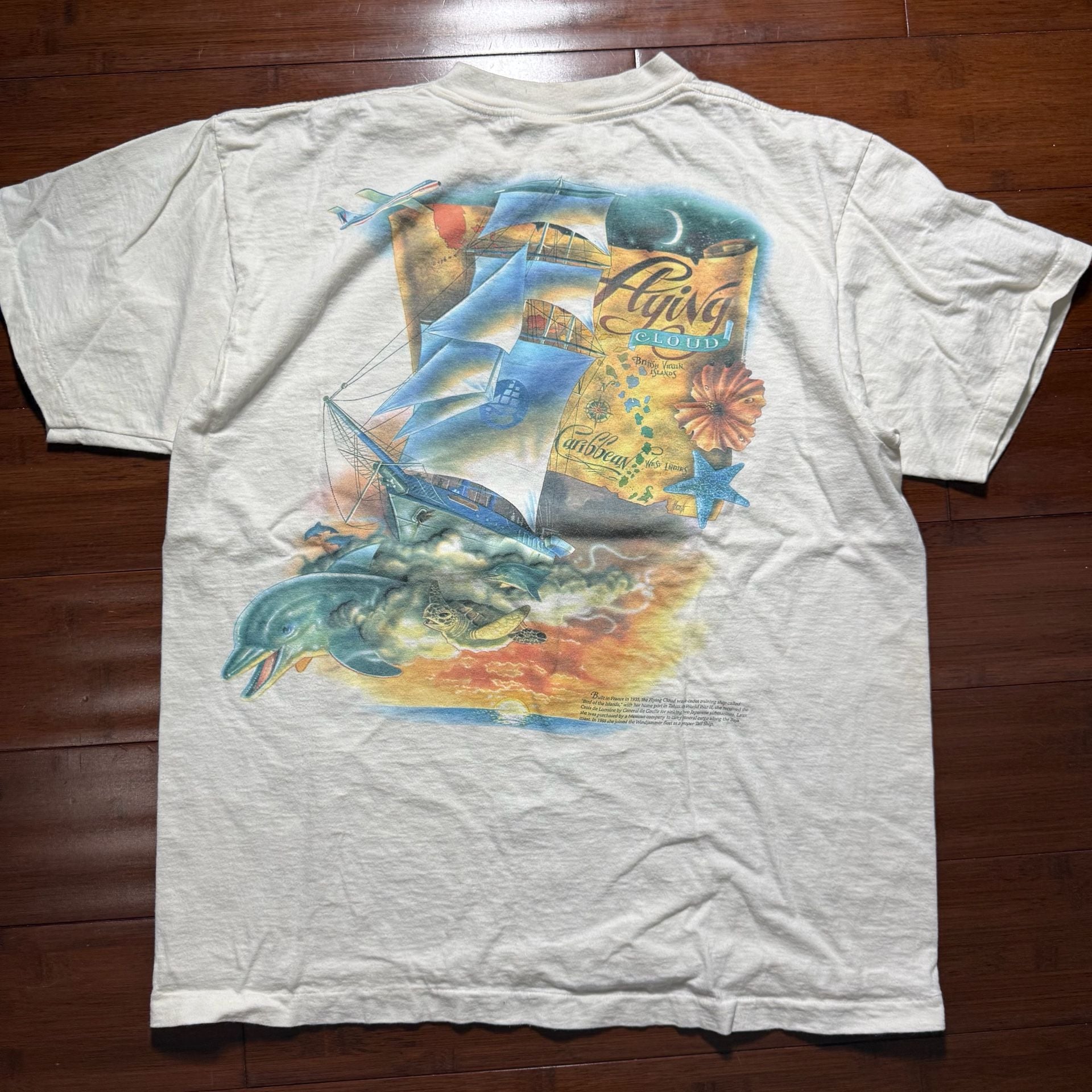 Caribbean Soul Flying Cloud Pirate Parrot T-Shirt Size X-Large 4