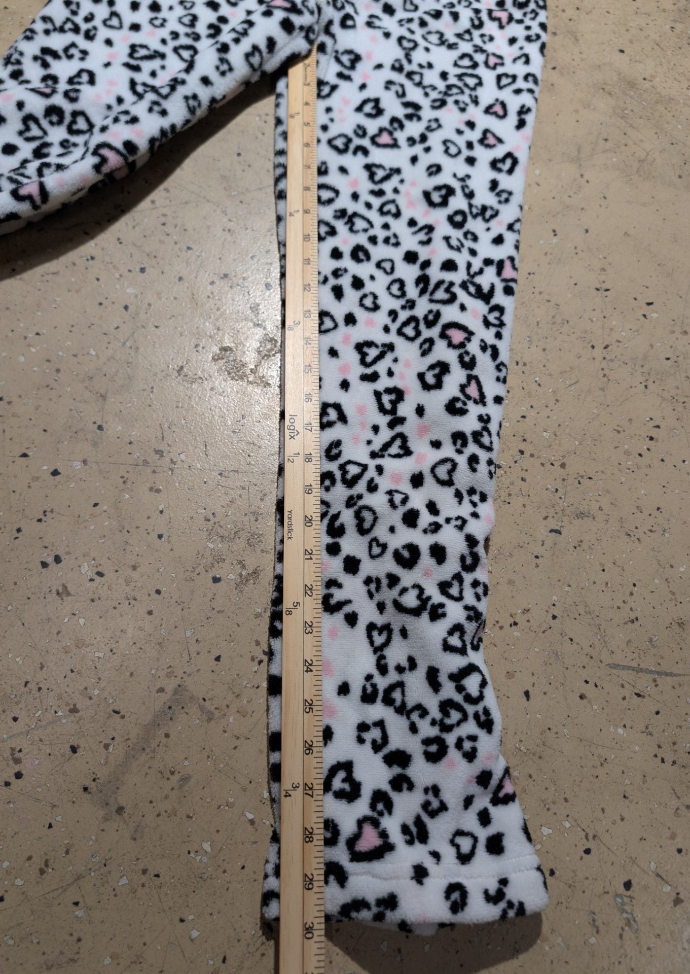 Weekend Edition Pajama Pants Size L Fleece Heart Leopard Print White Pink 5