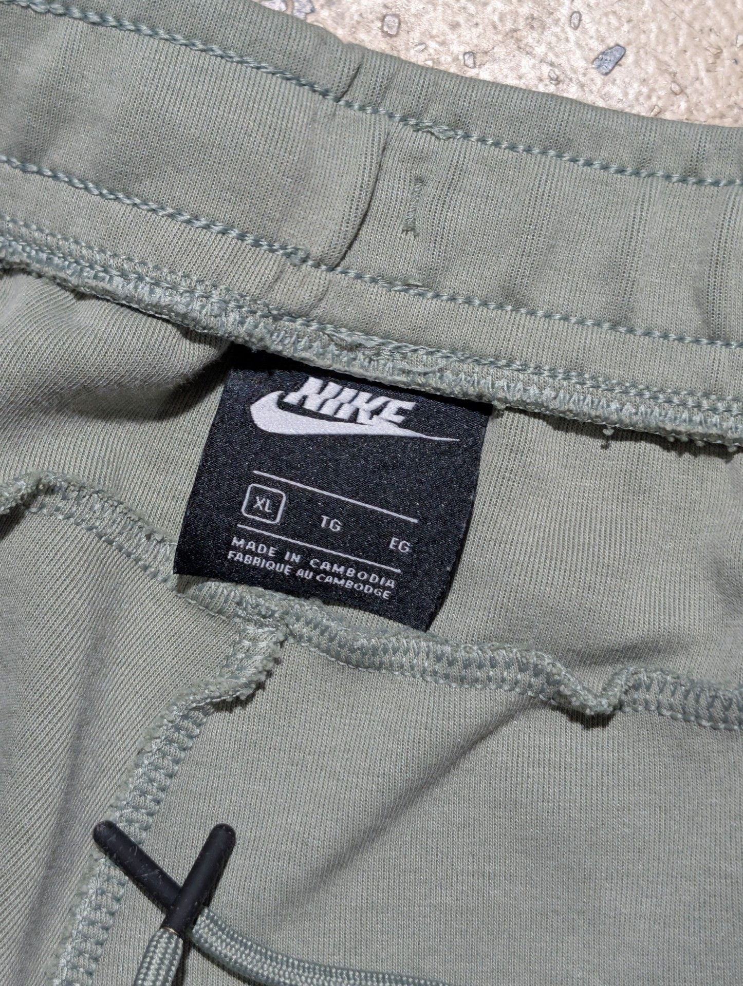 Nike Tech Fleece Set Full Zip Hoodie Size XL Green White, dm me to buy Jacket or pants seperate 5