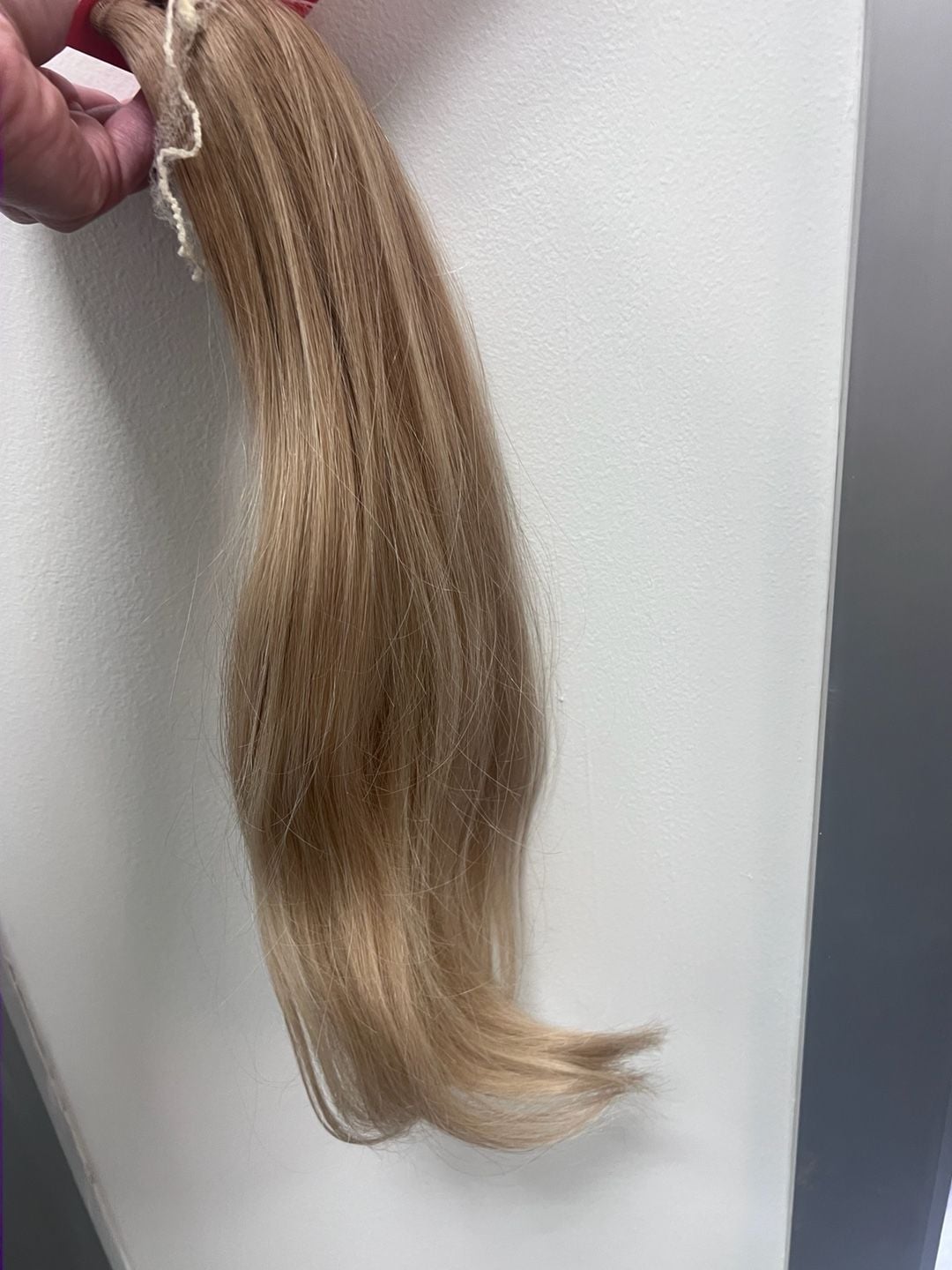 Donna Bella Hybrid Weft Extensions 7N & 11N Light Blonde Balayage 8